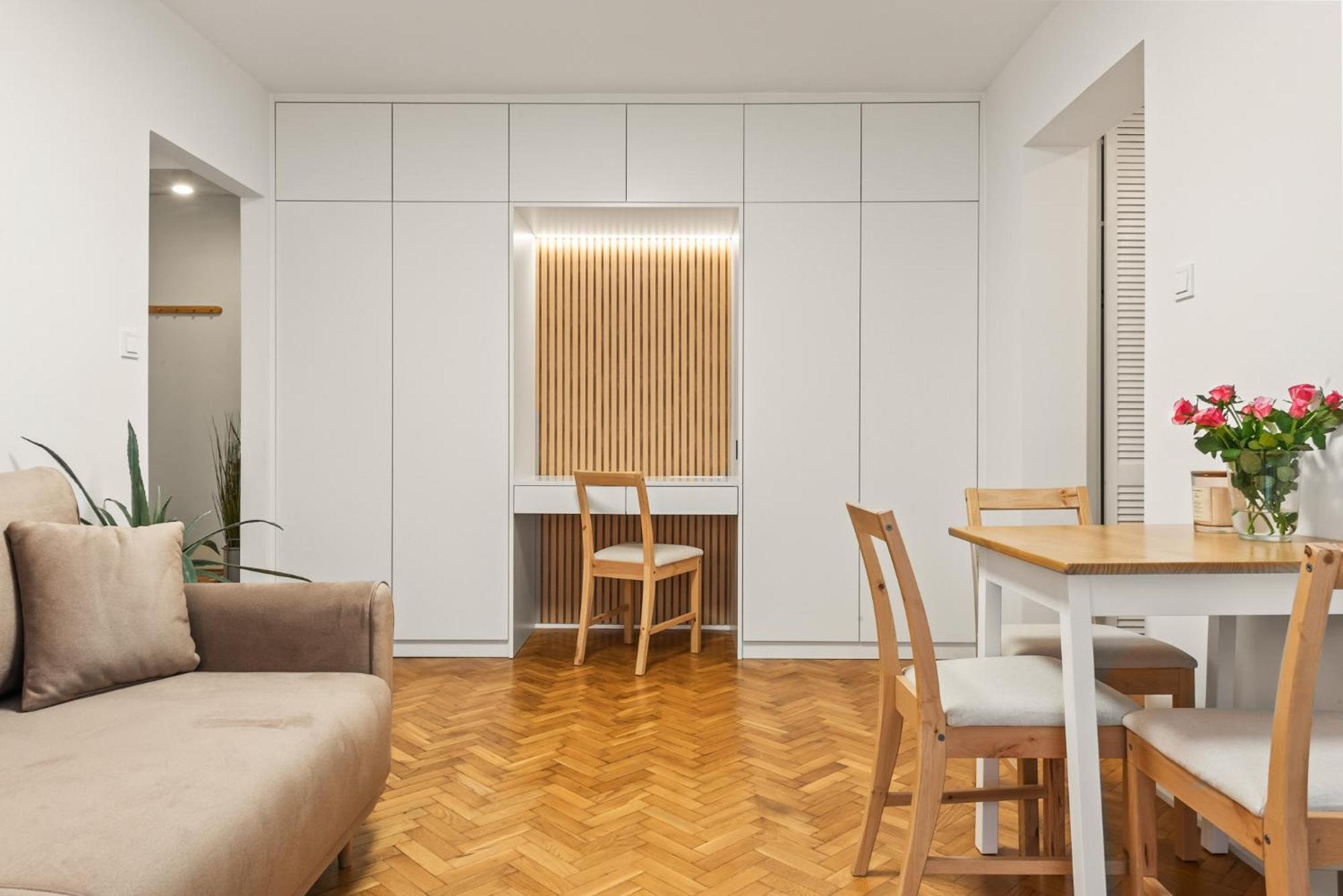 Rentplanet - Apartamenty Przy Palacu Kultury I Nauki Warsaw Ngoại thất bức ảnh